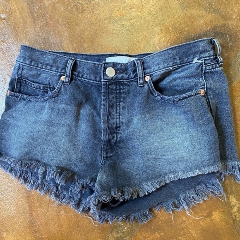 Free People We the Free Cut Off Denim Shorts - Picture 5 of 7